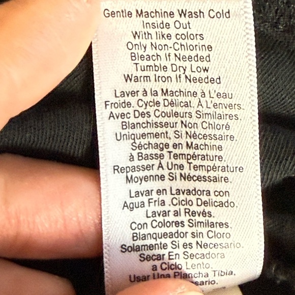 Nation Ltd Jayden Flutter Sleeve Pima Cotton Black Blouse, size Large - Picture 10 of 10